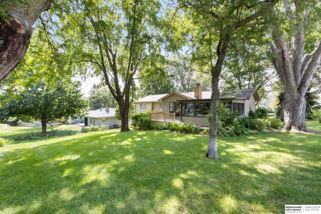 12356 Westover Road, Omaha, NE 68154