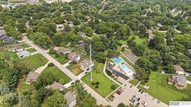 12356 Westover Road, Omaha, NE 68154