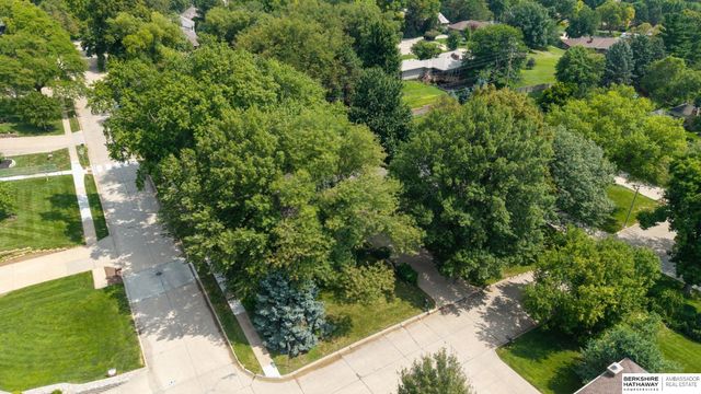 12356 Westover Road, Omaha, NE 68154