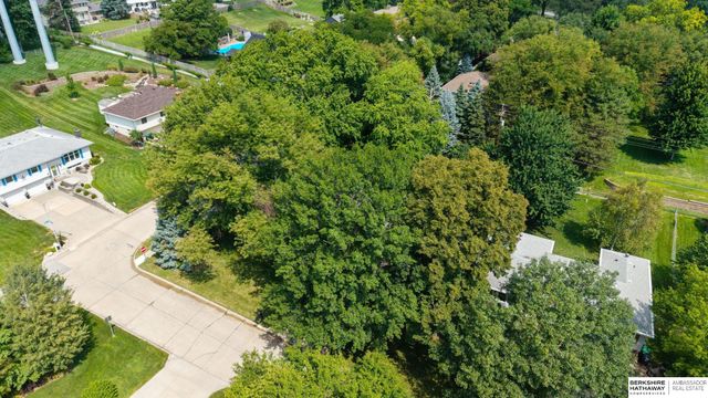 12356 Westover Road, Omaha, NE 68154