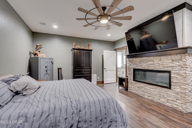 6675 Co Rd 80, Carthage, MO 64836