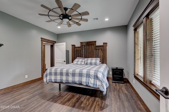 6675 Co Rd 80, Carthage, MO 64836