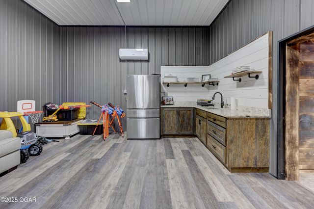 6675 Co Rd 80, Carthage, MO 64836