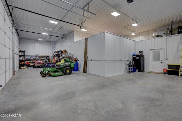 6675 Co Rd 80, Carthage, MO 64836