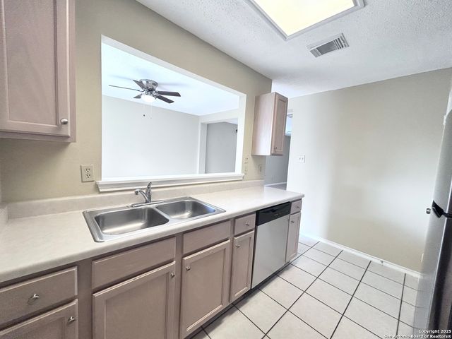 13823 Villa Camino, San Antonio, TX 78233