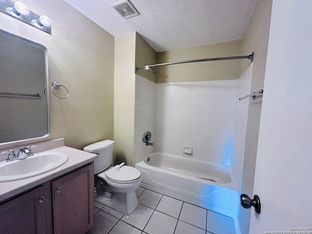 13823 Villa Camino, San Antonio, TX 78233