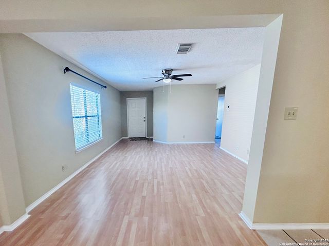 13823 Villa Camino, San Antonio, TX 78233