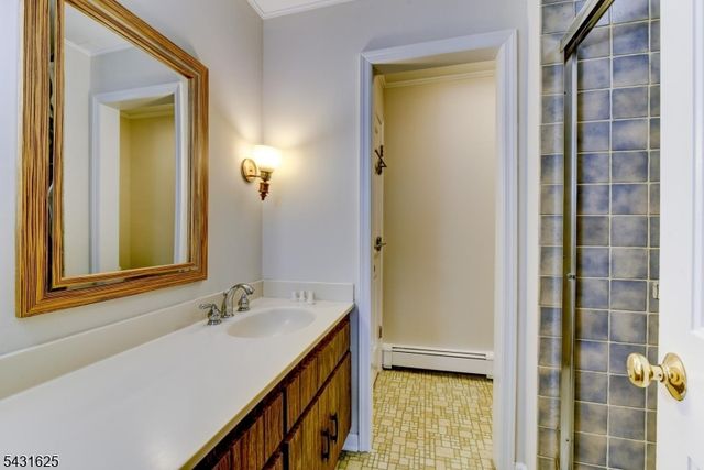 67 Kimble Ln, Sparta Twp., NJ 07871