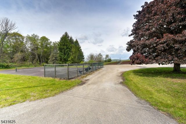 67 Kimble Ln, Sparta Twp., NJ 07871
