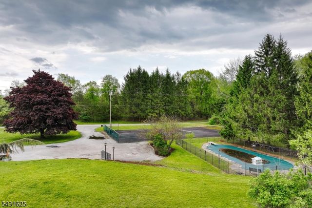 67 Kimble Ln, Sparta Twp., NJ 07871