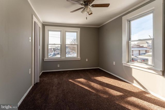 1625 HUDDLE AVE, Linwood, PA 19061