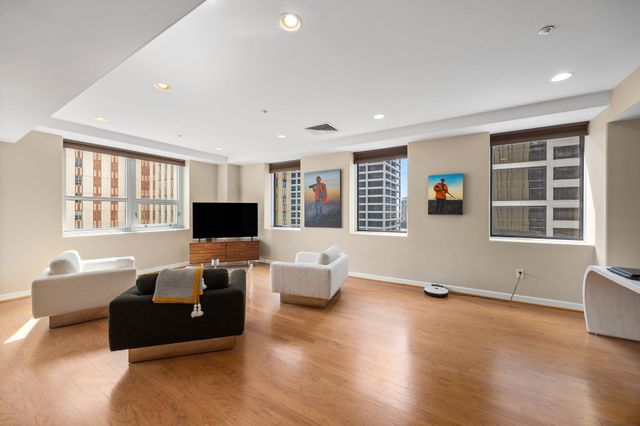 914 Main Street 1504, Houston, TX 77002