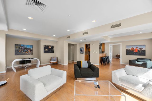 914 Main Street 1504, Houston, TX 77002