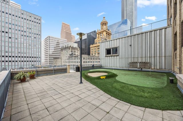 914 Main Street 1504, Houston, TX 77002