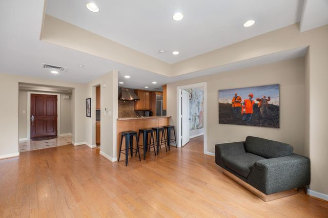 914 Main Street 1504, Houston, TX 77002