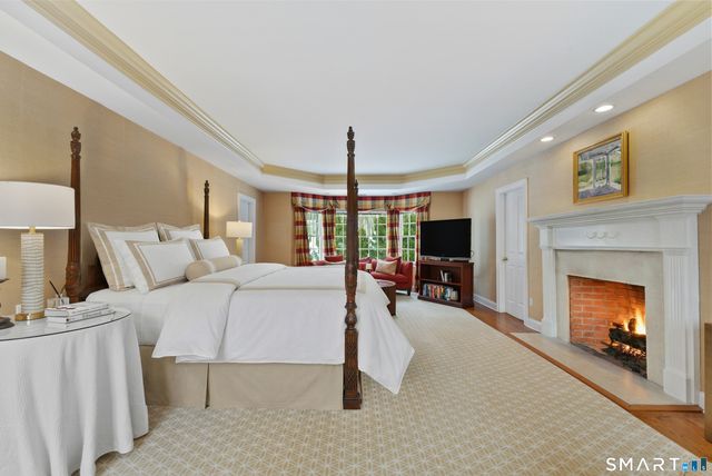 10 Pheasant Hill Road, Weston, CT 06883