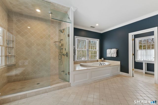 10 Pheasant Hill Road, Weston, CT 06883