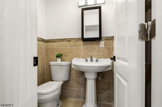 496 Seven Oaks Ct, City Of Orange Twp., NJ 07050