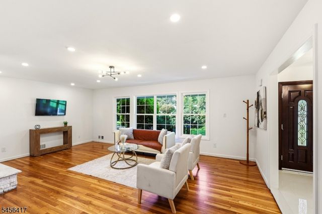 496 Seven Oaks Ct, City Of Orange Twp., NJ 07050