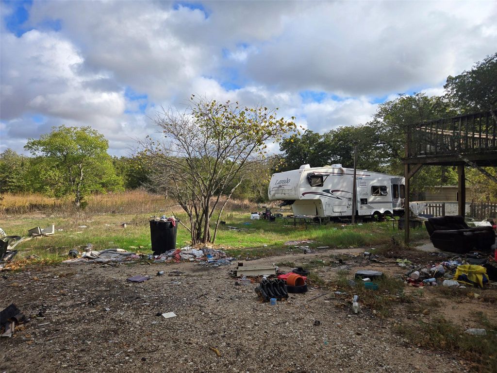 128 RED FOX LN, Bastrop, TX 78602