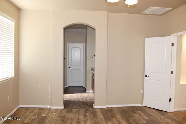 853 BLUE PARK Avenue, Santa Teresa, NM 88008