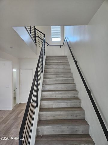232 S ROOSEVELT Street, Tempe, AZ 85281