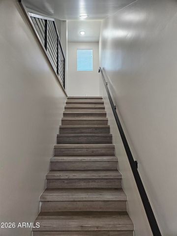 232 S ROOSEVELT Street, Tempe, AZ 85281
