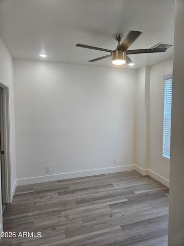 232 S ROOSEVELT Street, Tempe, AZ 85281