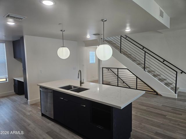 232 S ROOSEVELT Street, Tempe, AZ 85281