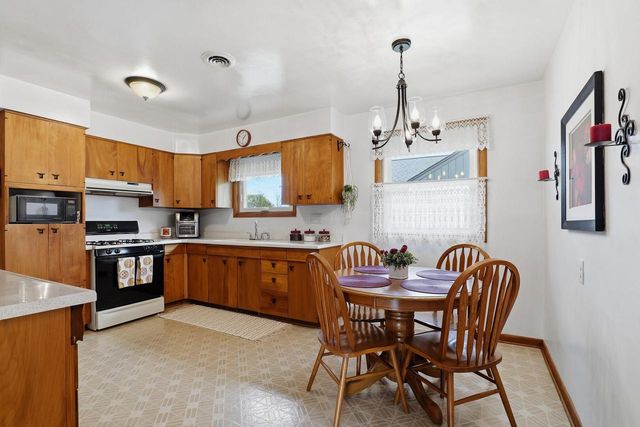 2825 S 7th STREET, Sheboygan, WI 53081