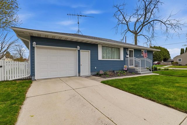 2825 S 7th STREET, Sheboygan, WI 53081