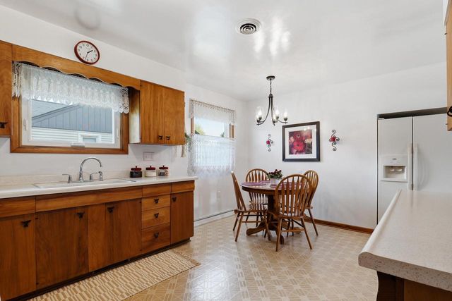 2825 S 7th STREET, Sheboygan, WI 53081