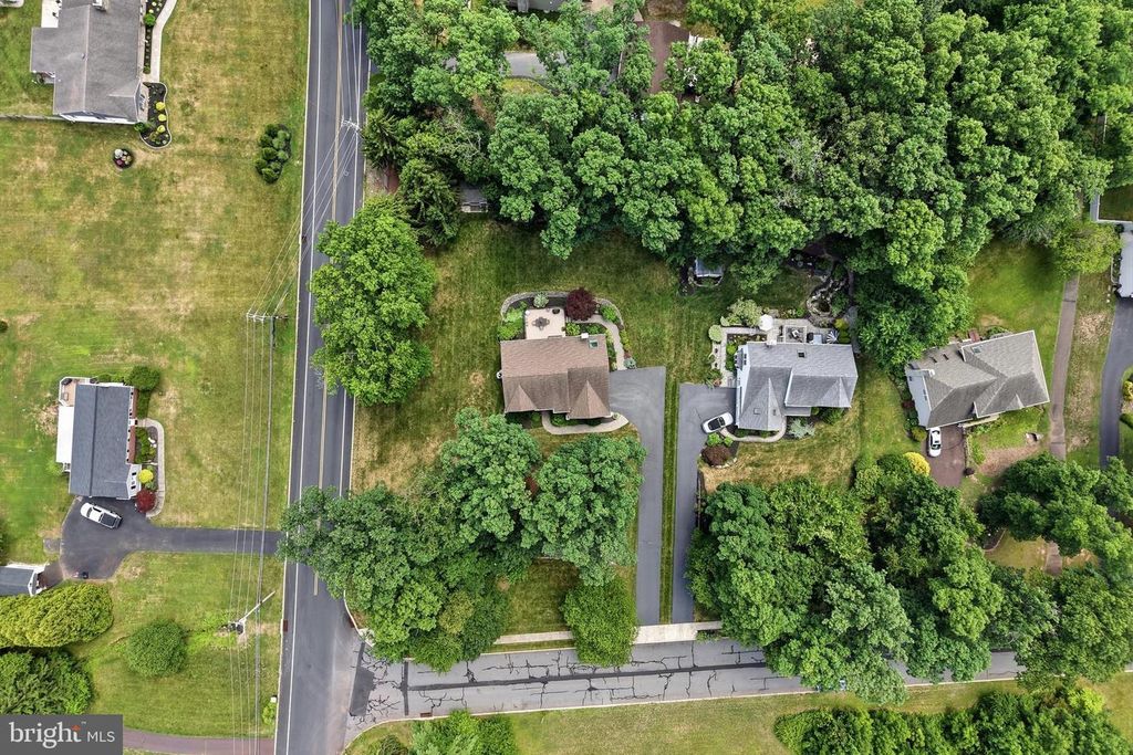 350 OAK RIDGE LN, HARLEYSVILLE, PA 19438 — photo 3