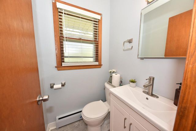 500 Oakwood ROAD, Oak Creek, WI 53154