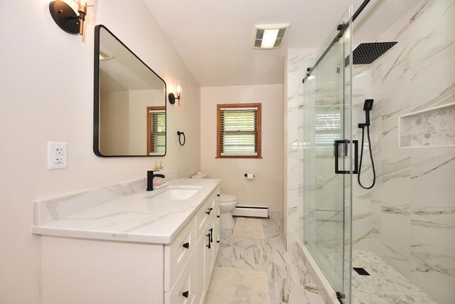 500 Oakwood ROAD, Oak Creek, WI 53154