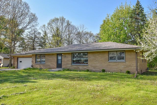 500 Oakwood ROAD, Oak Creek, WI 53154