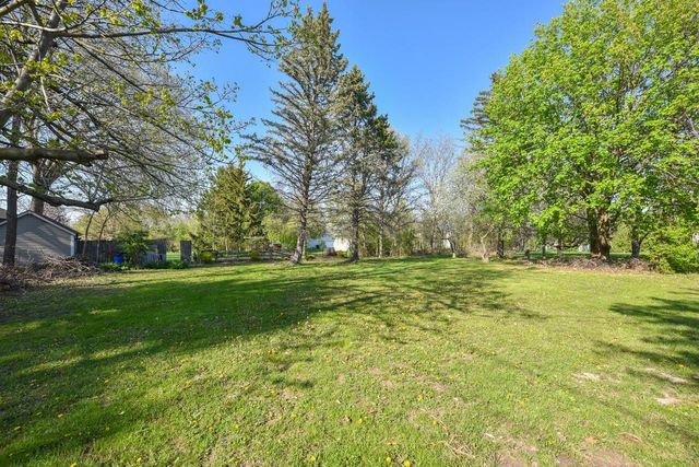 500 Oakwood ROAD, Oak Creek, WI 53154