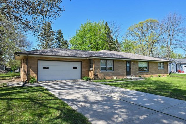 500 Oakwood ROAD, Oak Creek, WI 53154