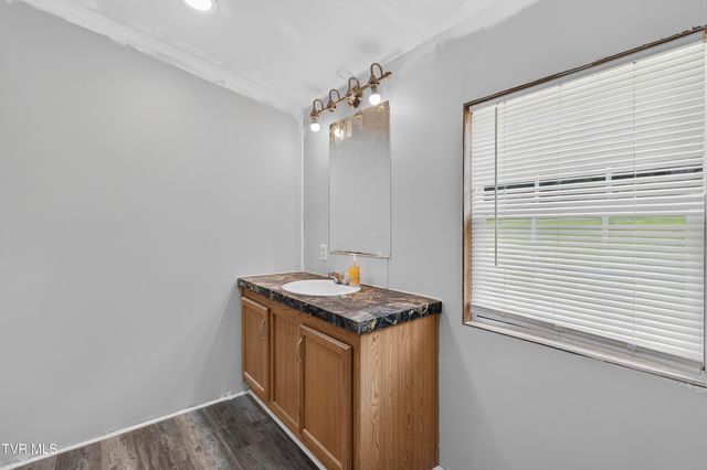 35 Wise Lane, Lebanon, VA 24266