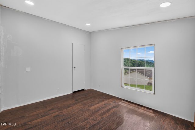 35 Wise Lane, Lebanon, VA 24266