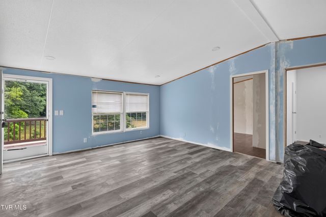 35 Wise Lane, Lebanon, VA 24266