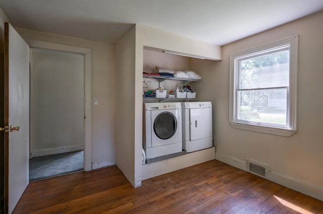 6 Exeter Road, Kingston, NH 03848