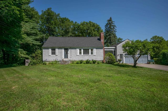 6 Exeter Road, Kingston, NH 03848