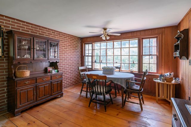 6 Exeter Road, Kingston, NH 03848