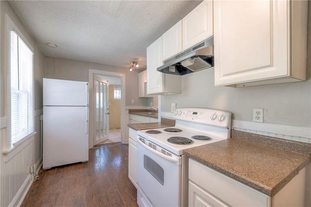 7603 Pennsylvania Avenue, Kansas City, MO 64114