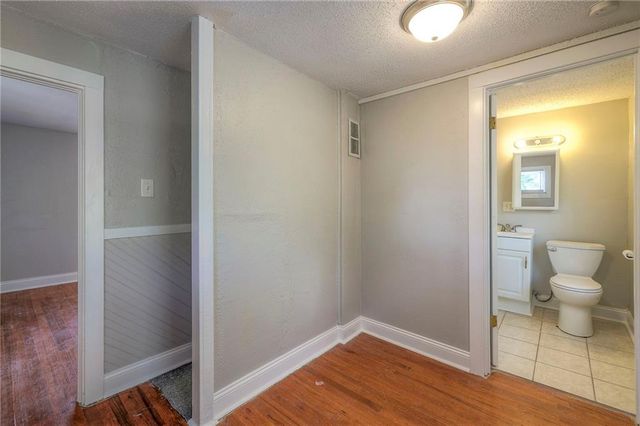 7603 Pennsylvania Avenue, Kansas City, MO 64114