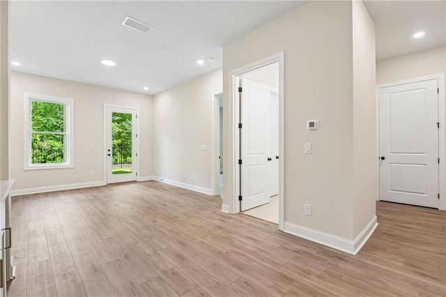 5679 Broad River View 438, Peachtree Corners, GA 30092