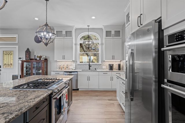 5926 Lakeside DR, Belton, TX 76513