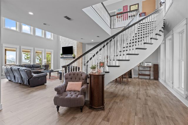 5926 Lakeside DR, Belton, TX 76513