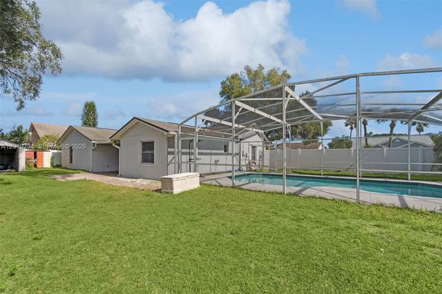 4598 Conway Landing Drive, Orlando, FL 32812
